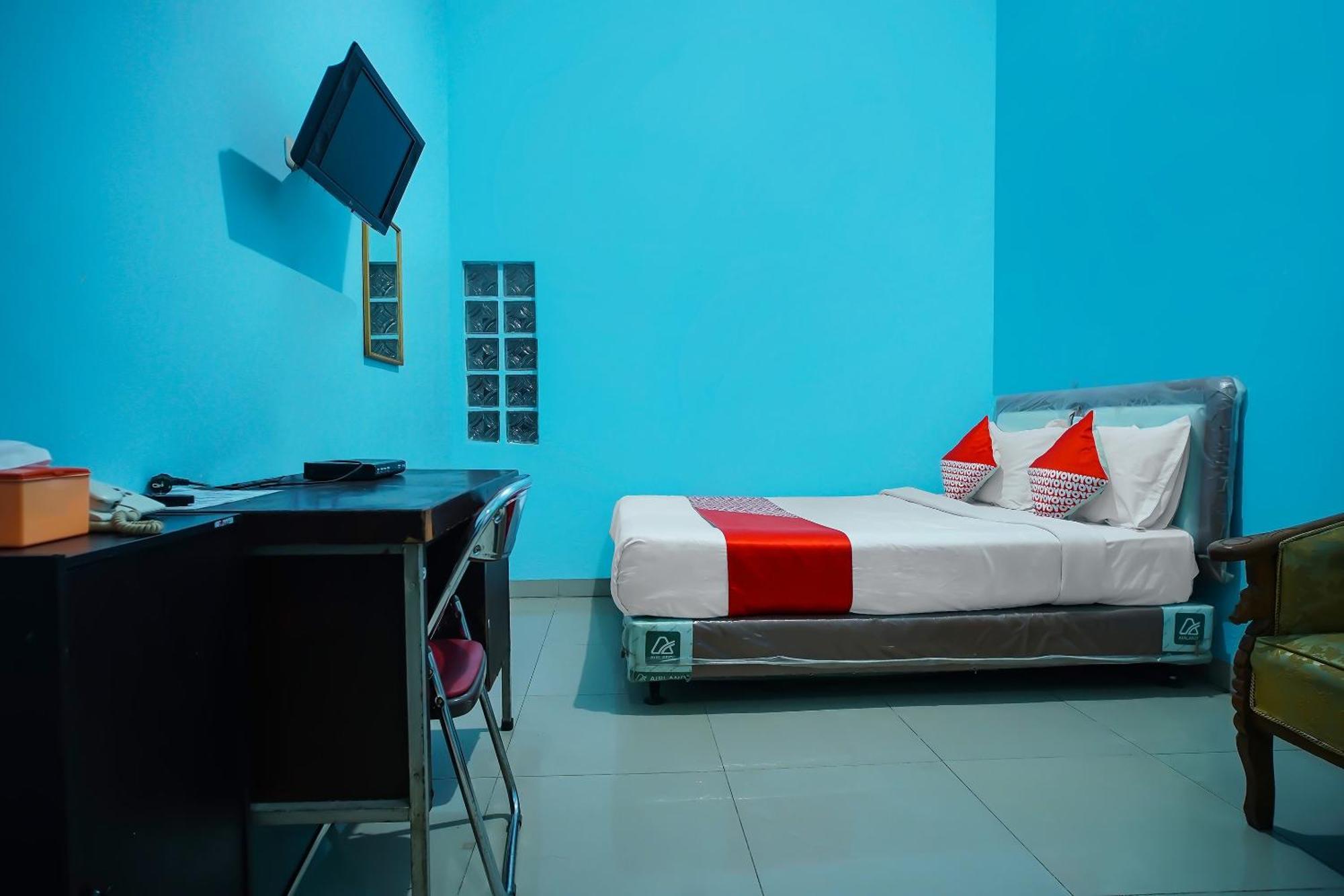 Oyo 92577 Hotel Sidikalang Near Kejaksaan Negeri Dairi Exteriör bild